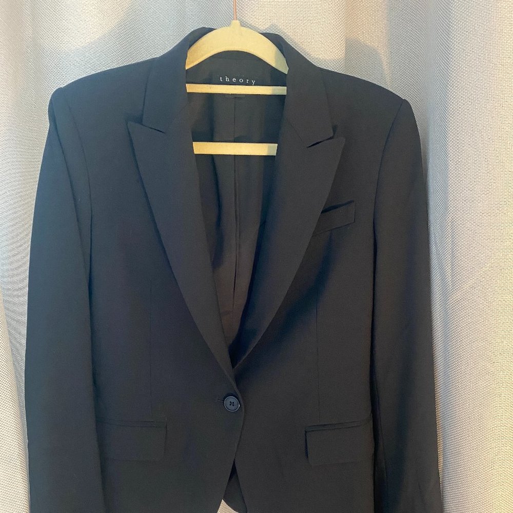 Theory Slim-Fit Blazer in Sevona Stretch Wool